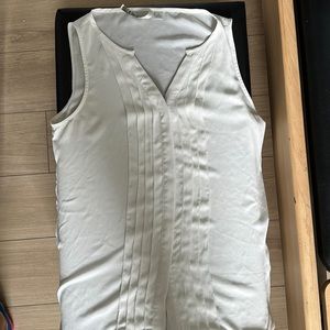 EUC Lauren Conrad LC Tank Blouse